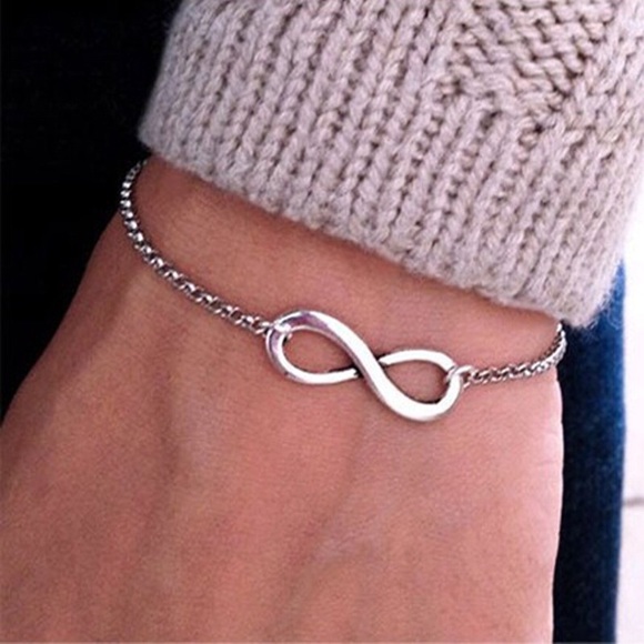 Jewelry - LAST ONE❗️Infinity Love Bracelet in Silver
